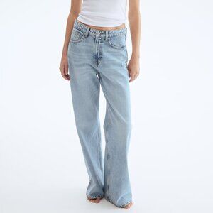 H&M Ava Ultra High Rise Wide Leg Full Length Light Wash Jeans, Size 6 NWOT